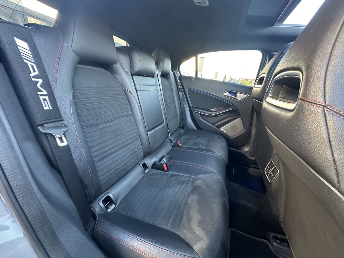Mercedes-Benz Classe A 200 d Automatic 4Matic Premium (14)