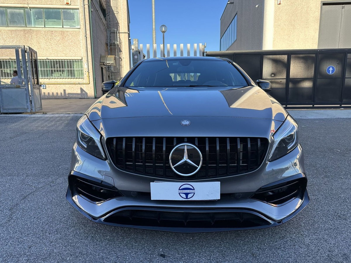 Mercedes-Benz Classe A 200 d Automatic 4Matic Premium (2)