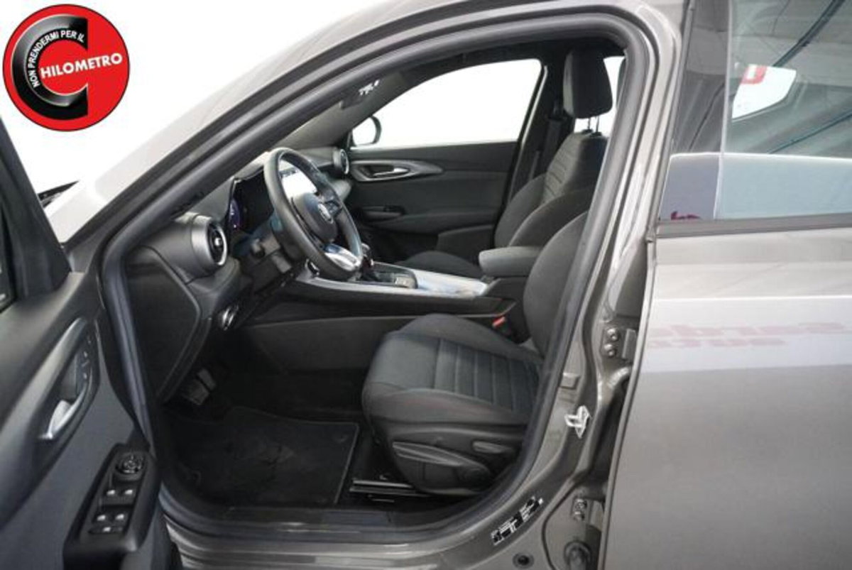 Alfa Romeo Tonale 1.5 hybrid Sprint 130cv tct7 (7)