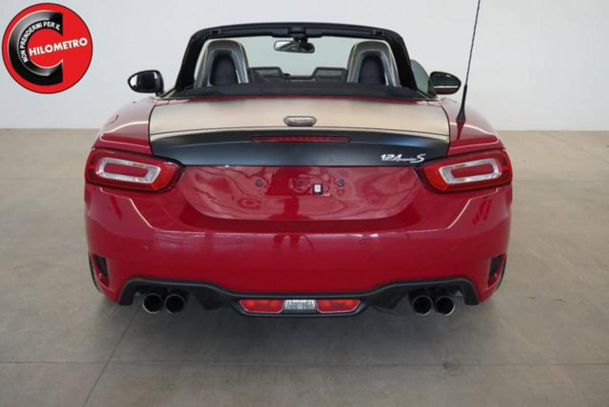 Abarth 124 Spider 1.4 Turbo MultiAir AT 170 CV (6)