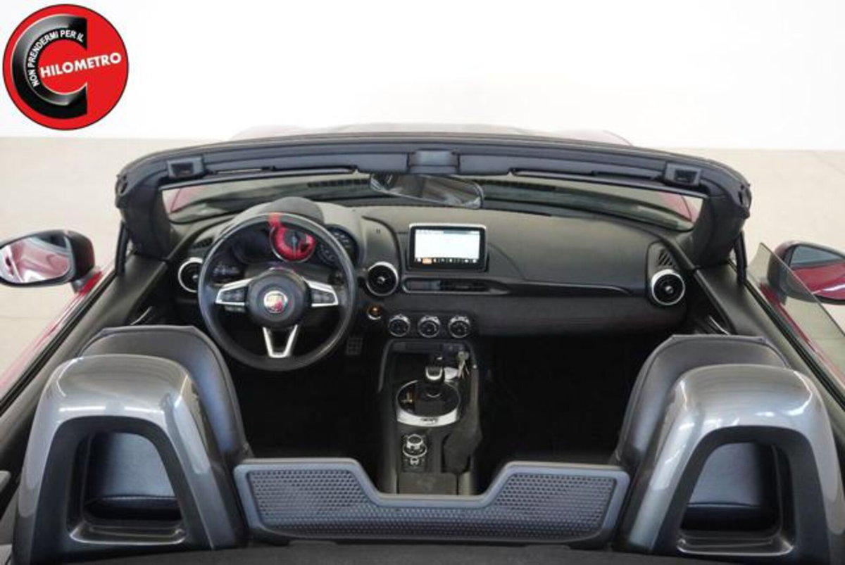 Abarth 124 Spider 1.4 Turbo MultiAir AT 170 CV (7)