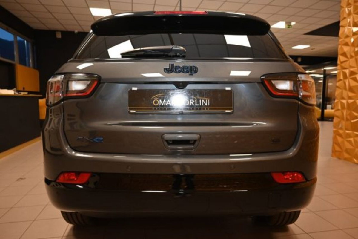 Jeep Compass 1.3 T4 190CV PHEV AT6 4xe Night Eagle (5)
