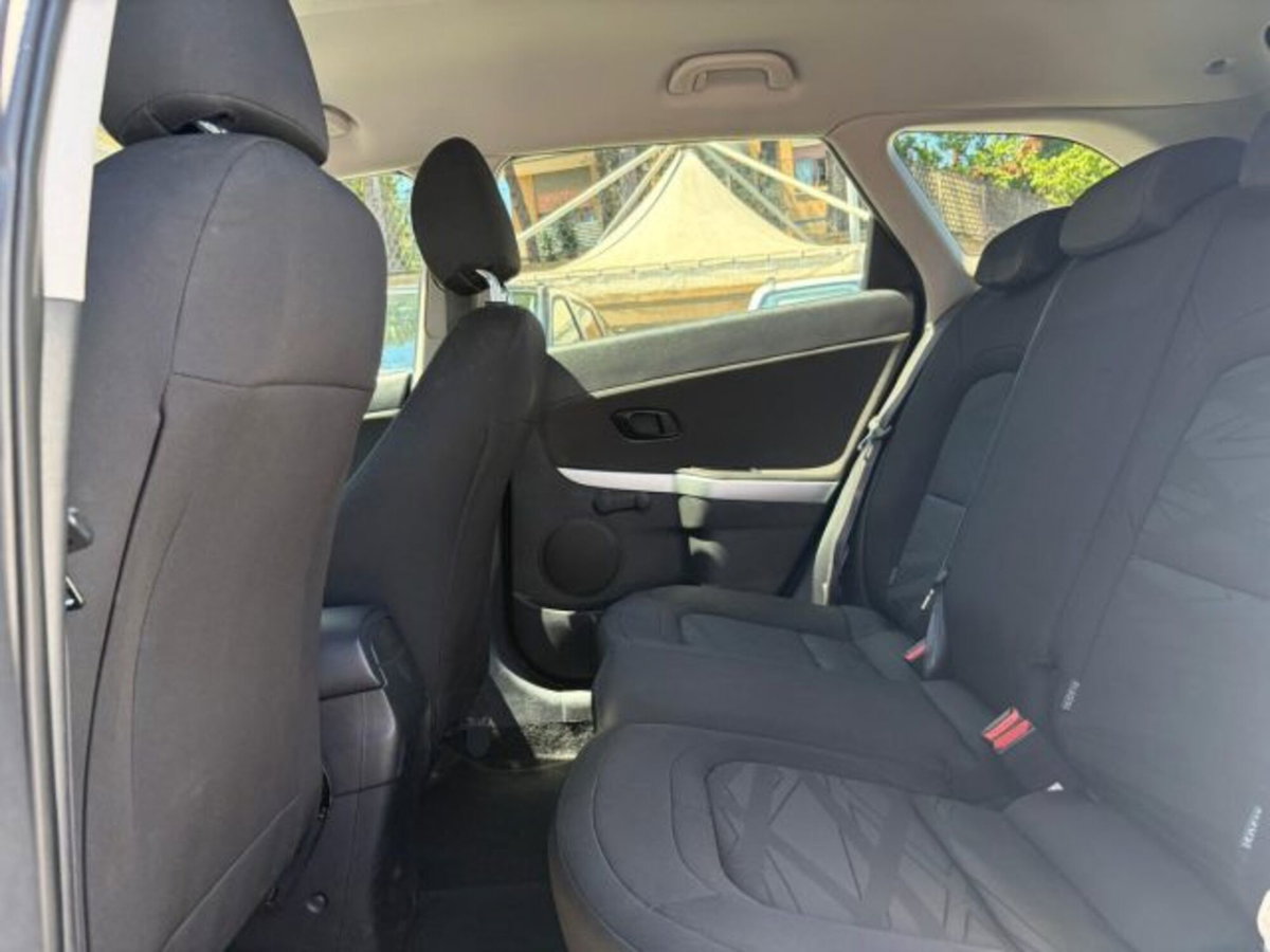 Kia cee'd Sport Wagon 1.6 CRDi 110 CV SW Class (16)