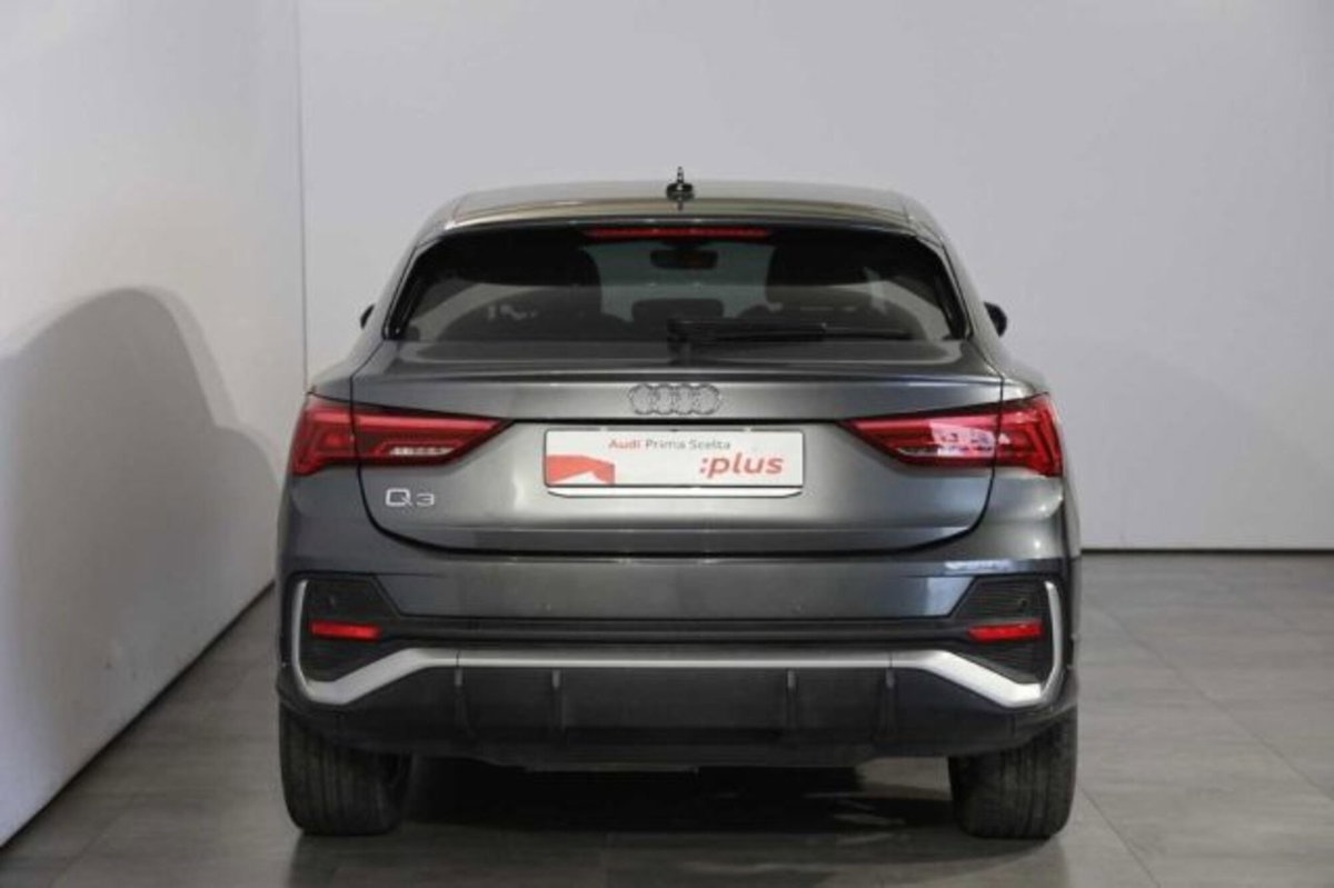 Audi Q3 Sportback 35 TDI quattro S tronic S line edition (12)