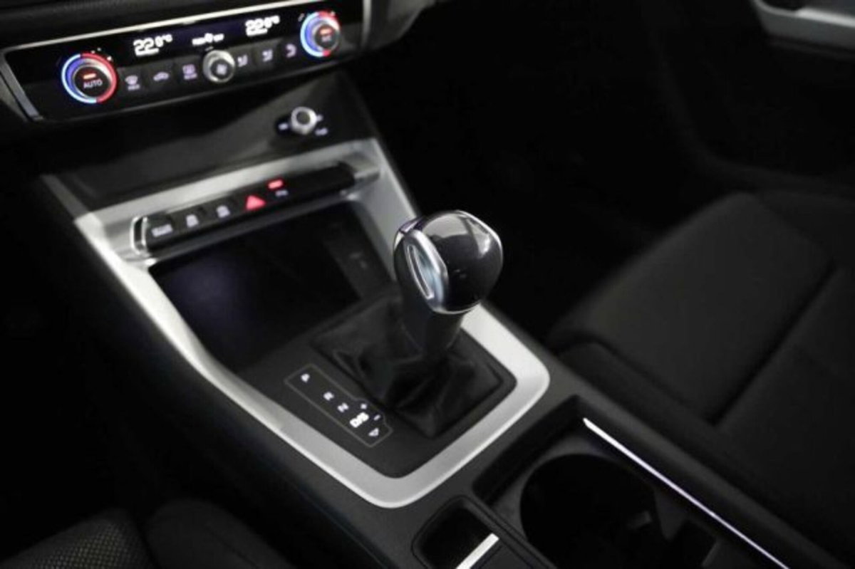 Audi Q3 Sportback 35 TDI quattro S tronic S line edition (13)