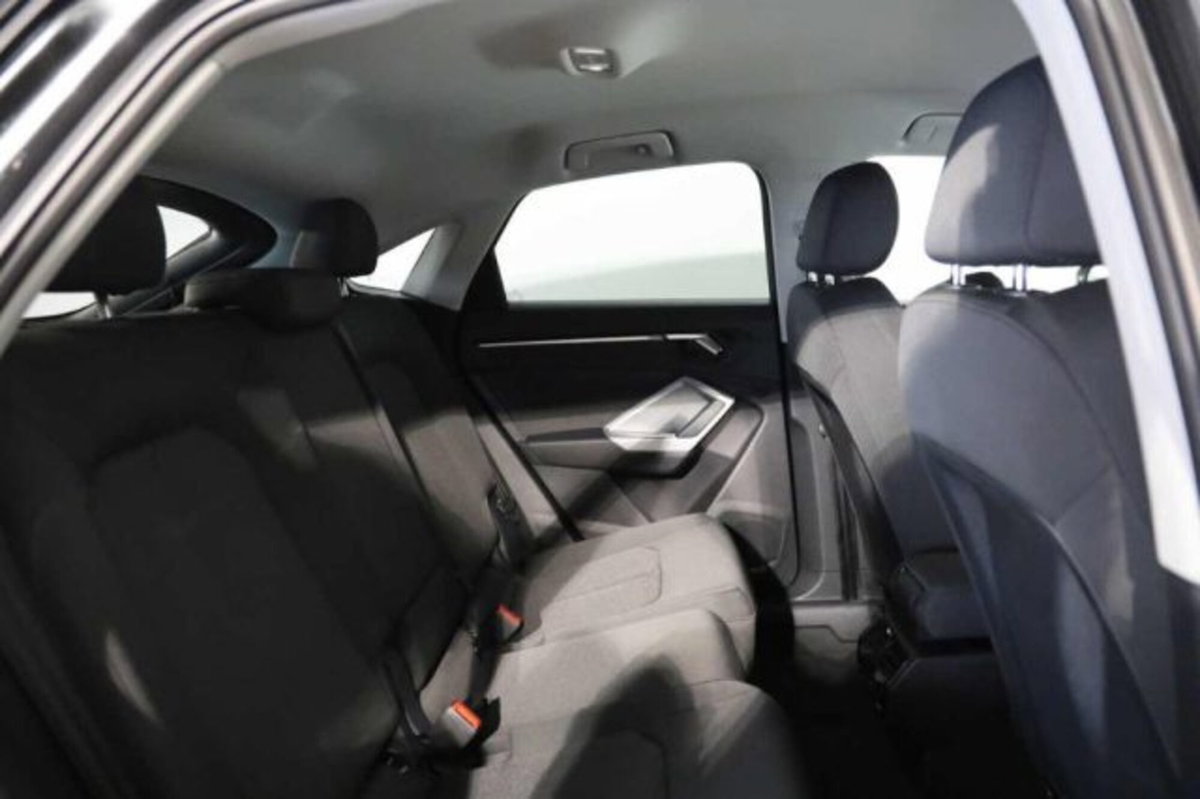 Audi Q3 Sportback 35 TDI quattro S tronic S line edition (14)