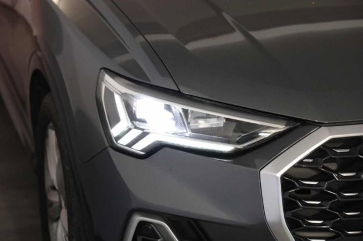 Audi Q3 Sportback 35 TDI quattro S tronic S line edition (15)