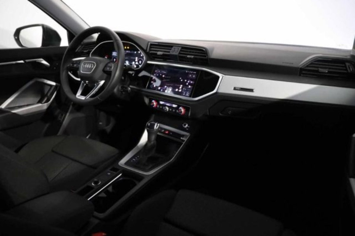 Audi Q3 Sportback 35 TDI quattro S tronic S line edition (9)