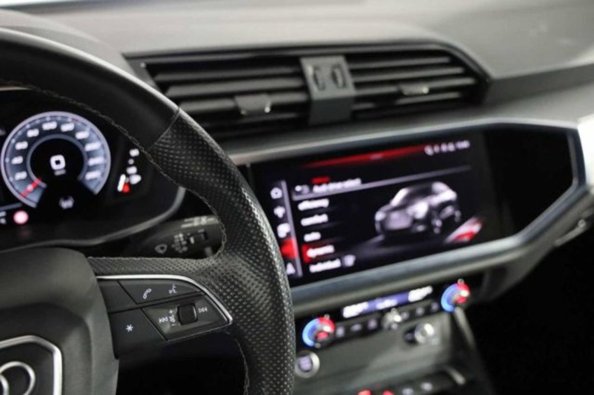 Audi Q3 Sportback 40 TDI quattro S tronic S line edition (17)
