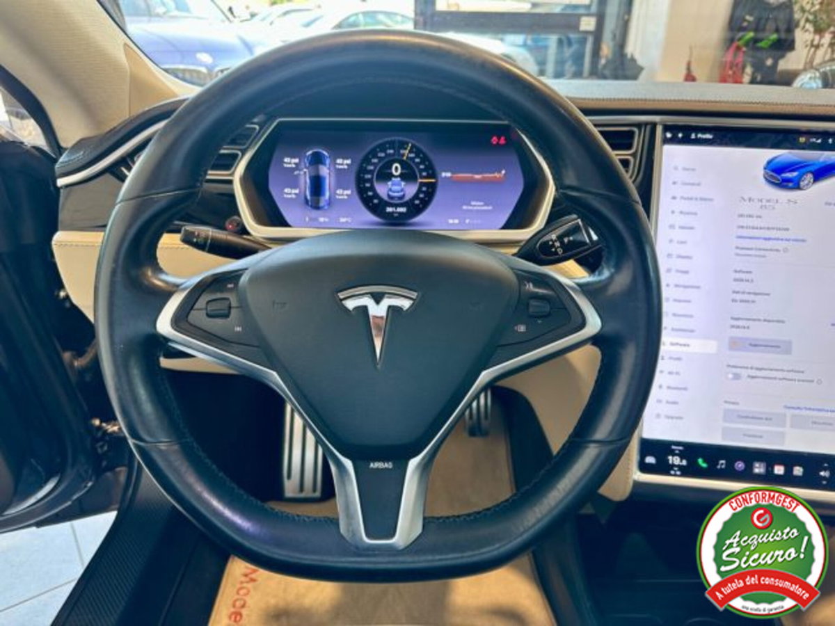Tesla Model S Model S 85kWh Dual Motor (20)
