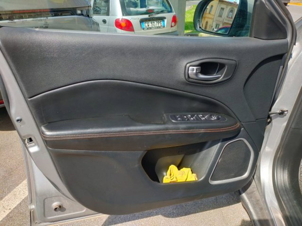Jeep Compass 2.0 Multijet II aut. 4WD Limited (14)