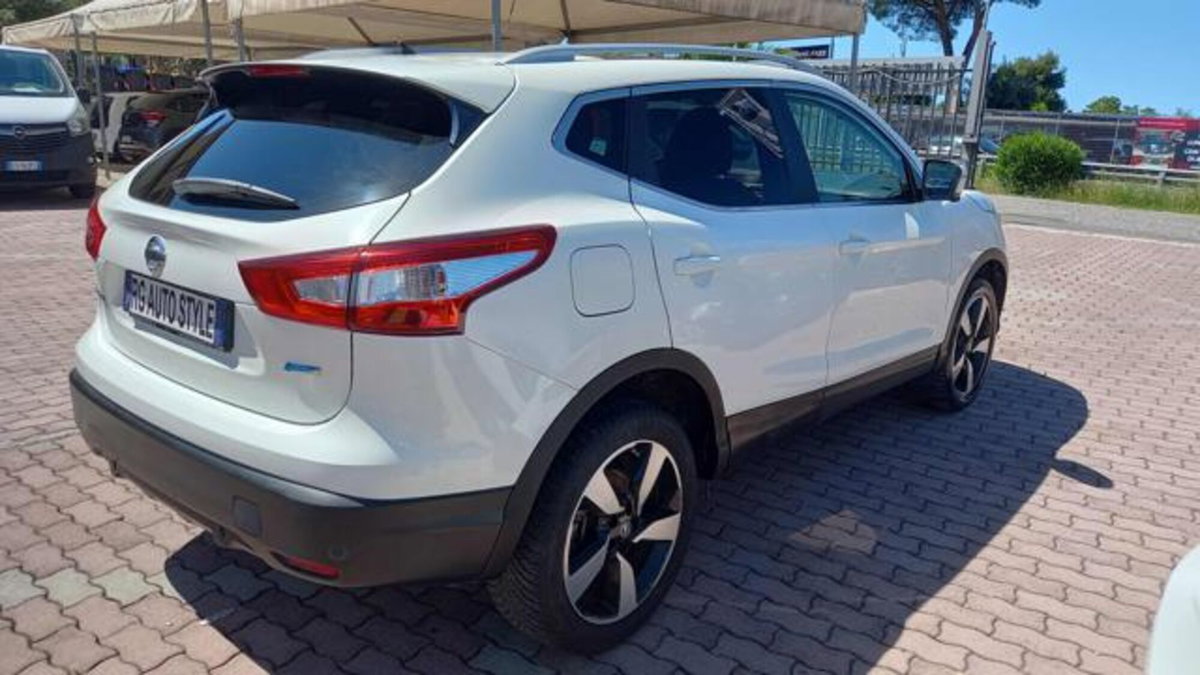Nissan Qashqai 1.5 dCi 360 (12)