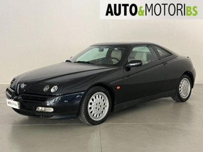 Alfa Romeo Gtv 2.0i V6 turbo cat L usata