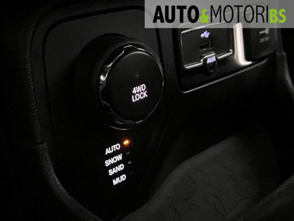 Jeep Renegade 2.0 Mjt 140CV 4WD Active Drive Longitude (14)