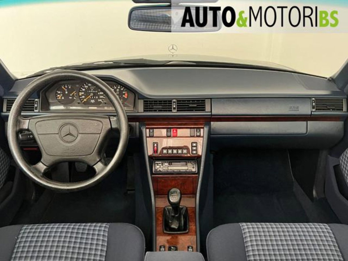 Mercedes-Benz Classe E Cabrio 200 cat Cabriolet (10)