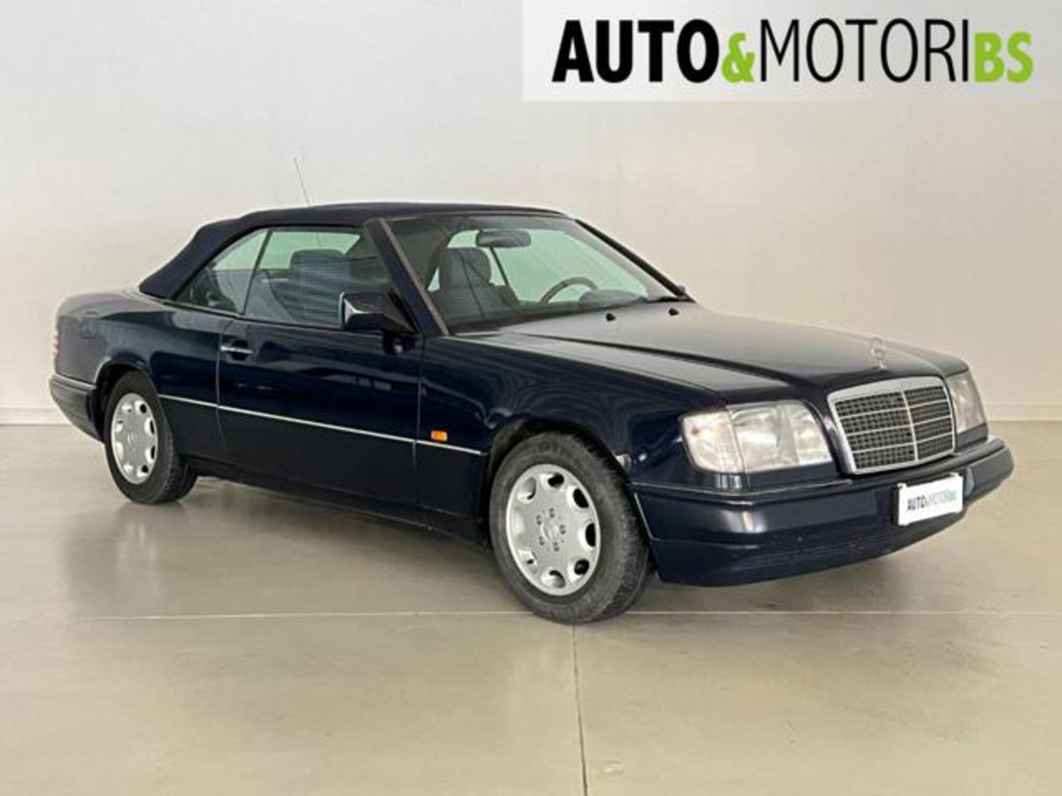 Mercedes-Benz Classe E Cabrio 200 cat Cabriolet (3)