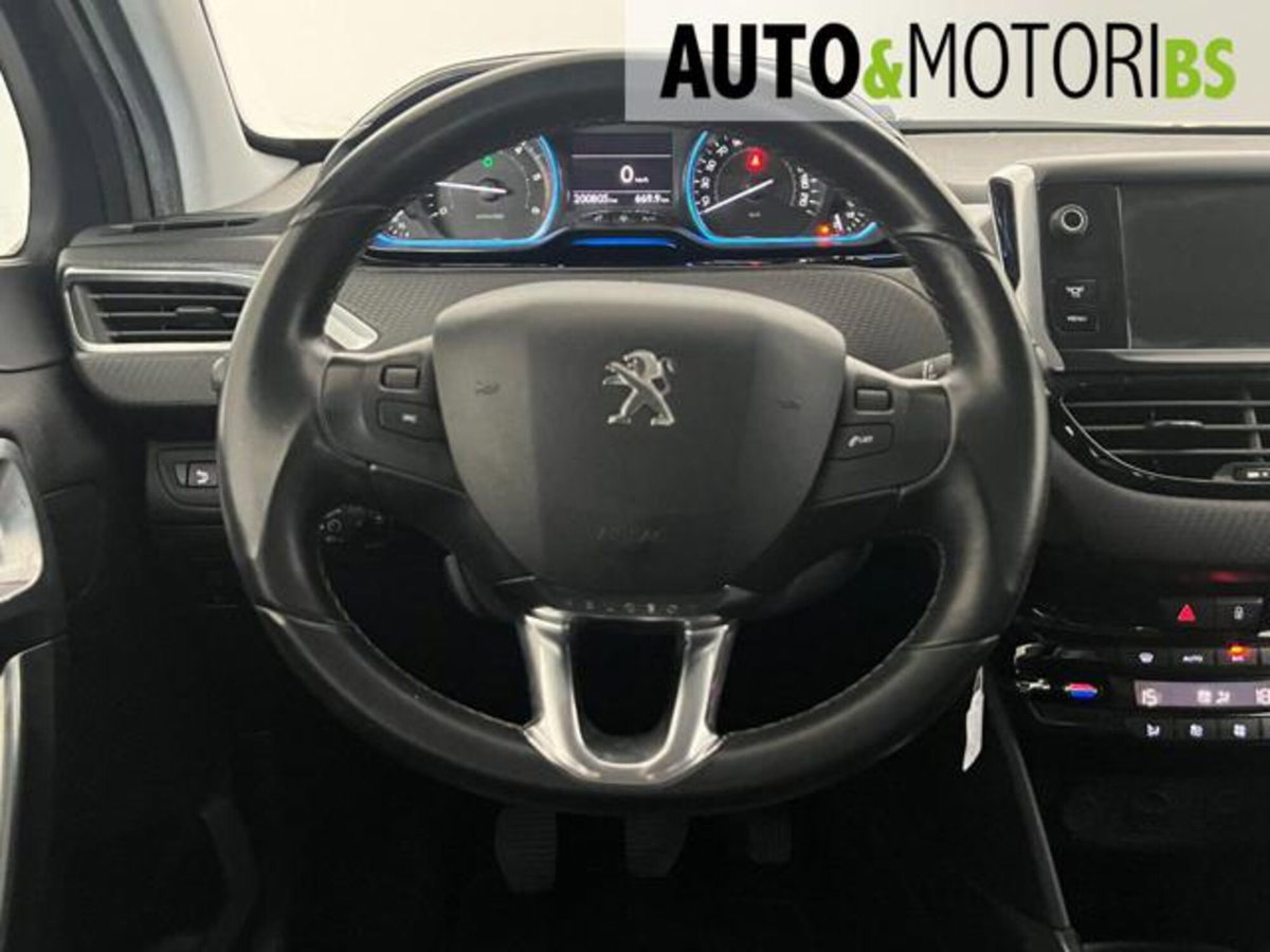Peugeot 2008 e-HDi 92 CV Stop&Start robotizzato Allure (11)