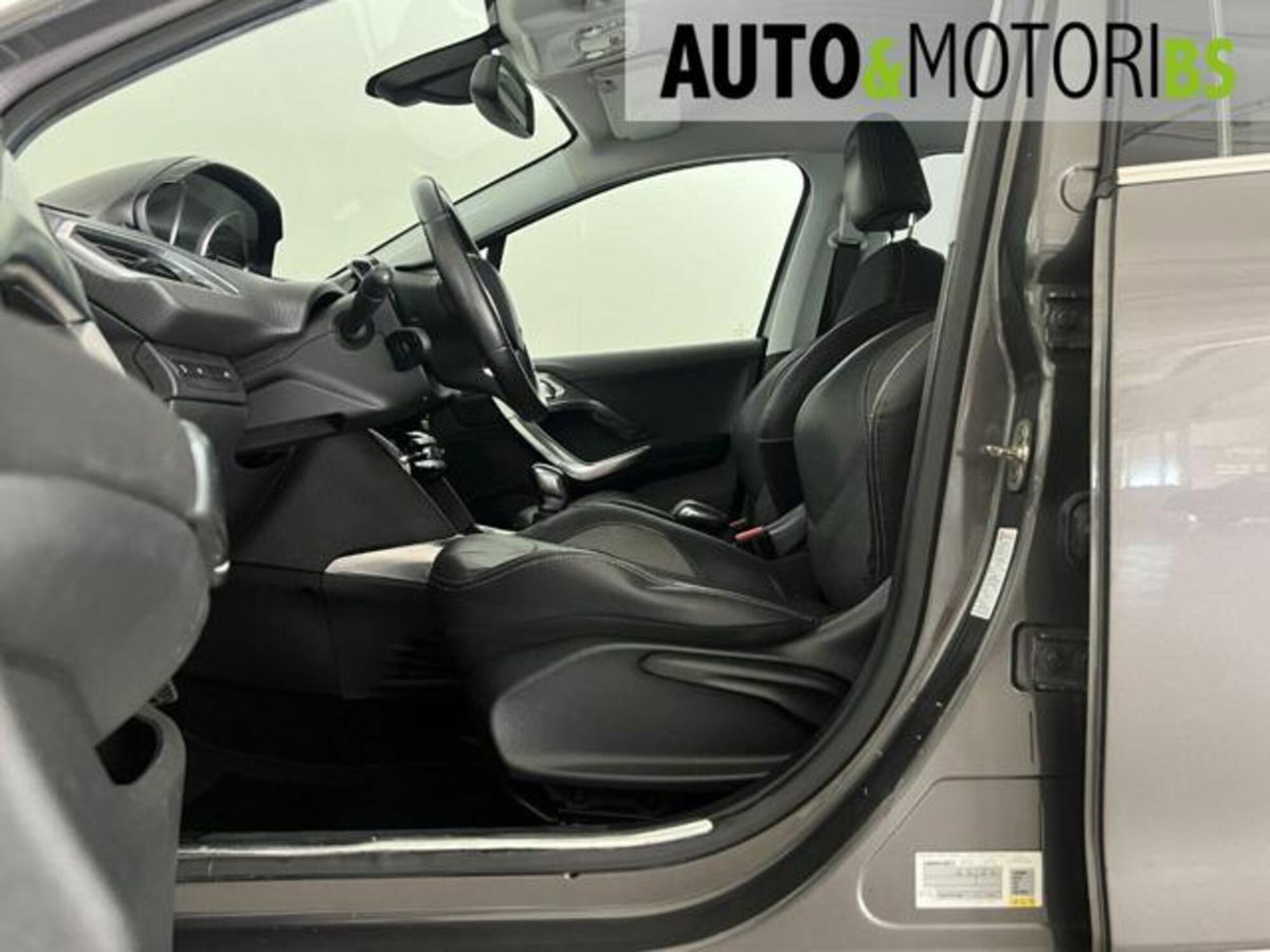 Peugeot 2008 e-HDi 92 CV Stop&Start robotizzato Allure (9)