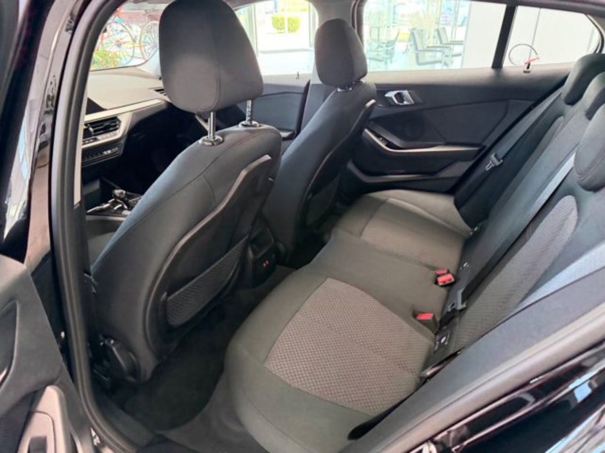 BMW Serie 1 116d 2.0 116CV cat 5 porte Attiva DPF (12)