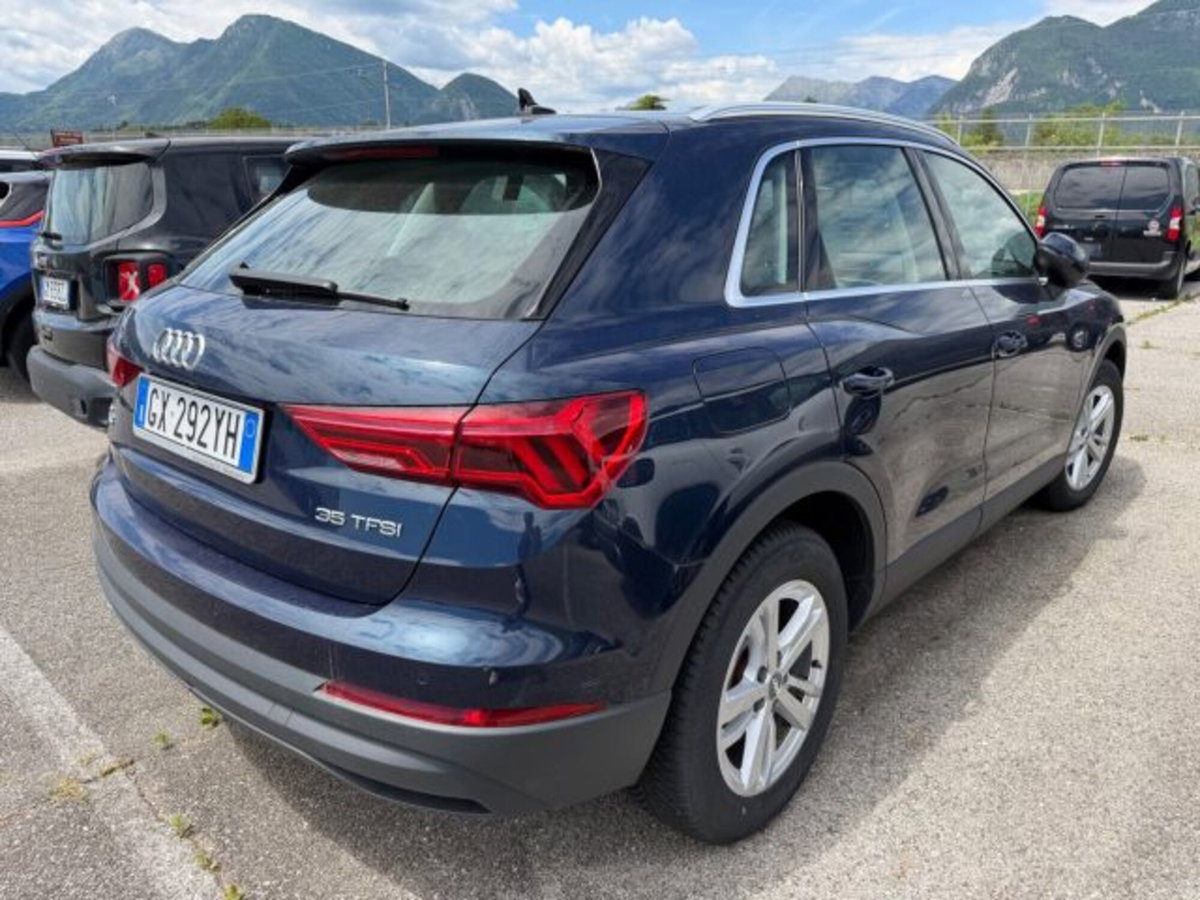 Audi Q3 35 TFSI S tronic Business Advanced (4)