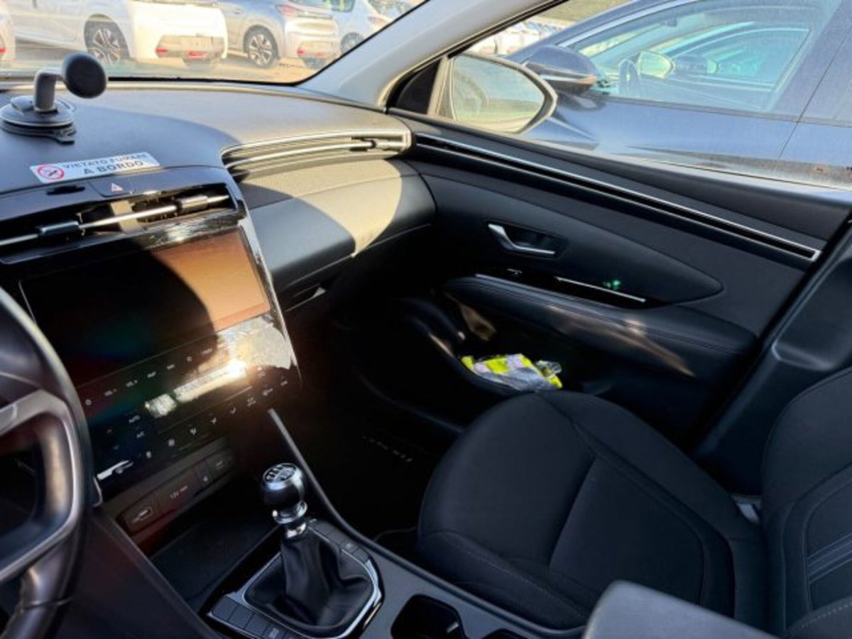 Hyundai Tucson 1.6 CRDi XLine (11)