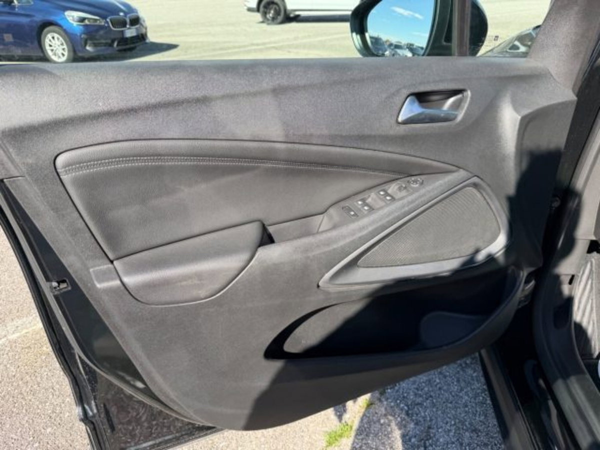 Opel Crossland 1.5 ECOTEC D 110 CV Start&Stop Elegance (7)