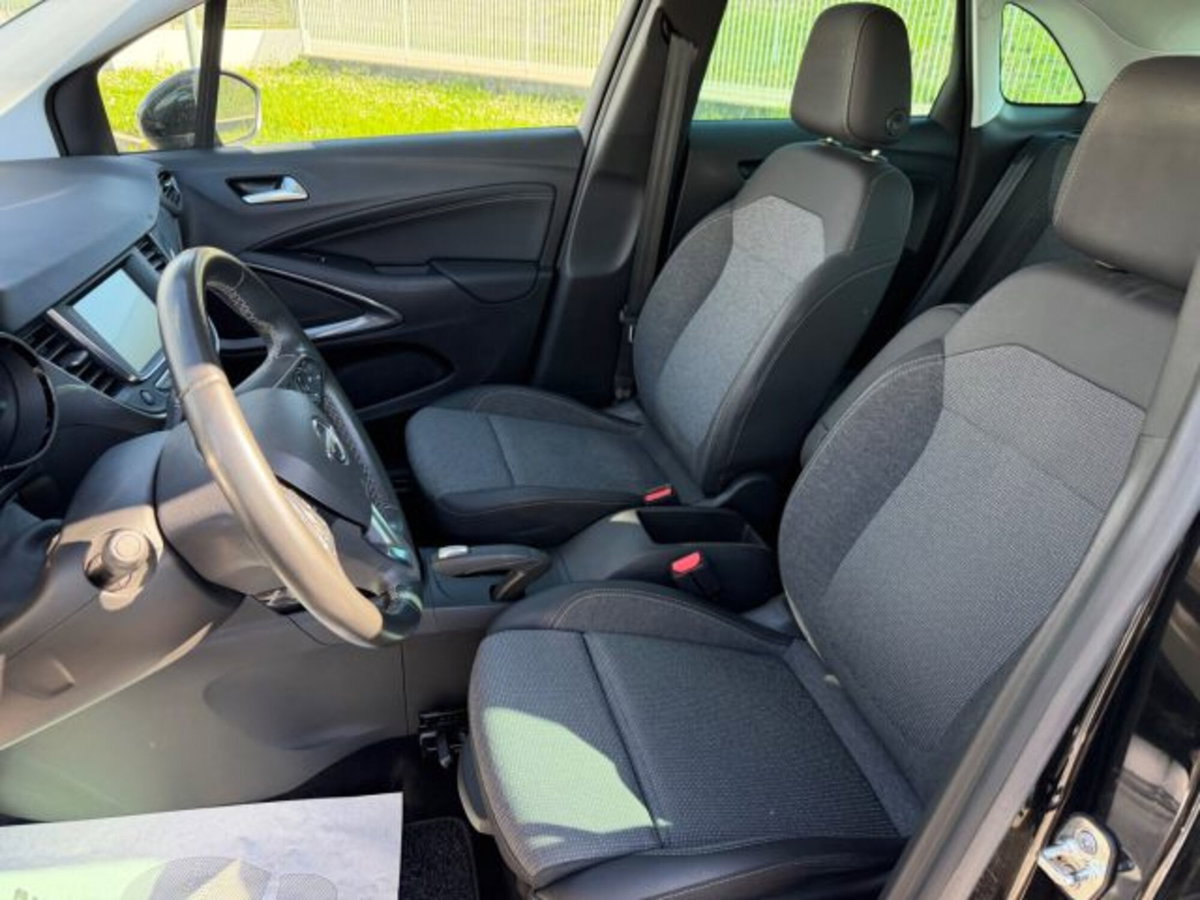 Opel Crossland 1.5 ECOTEC D 110 CV Start&Stop Elegance (8)
