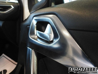 Peugeot 2008 120 S&S Allure (15)