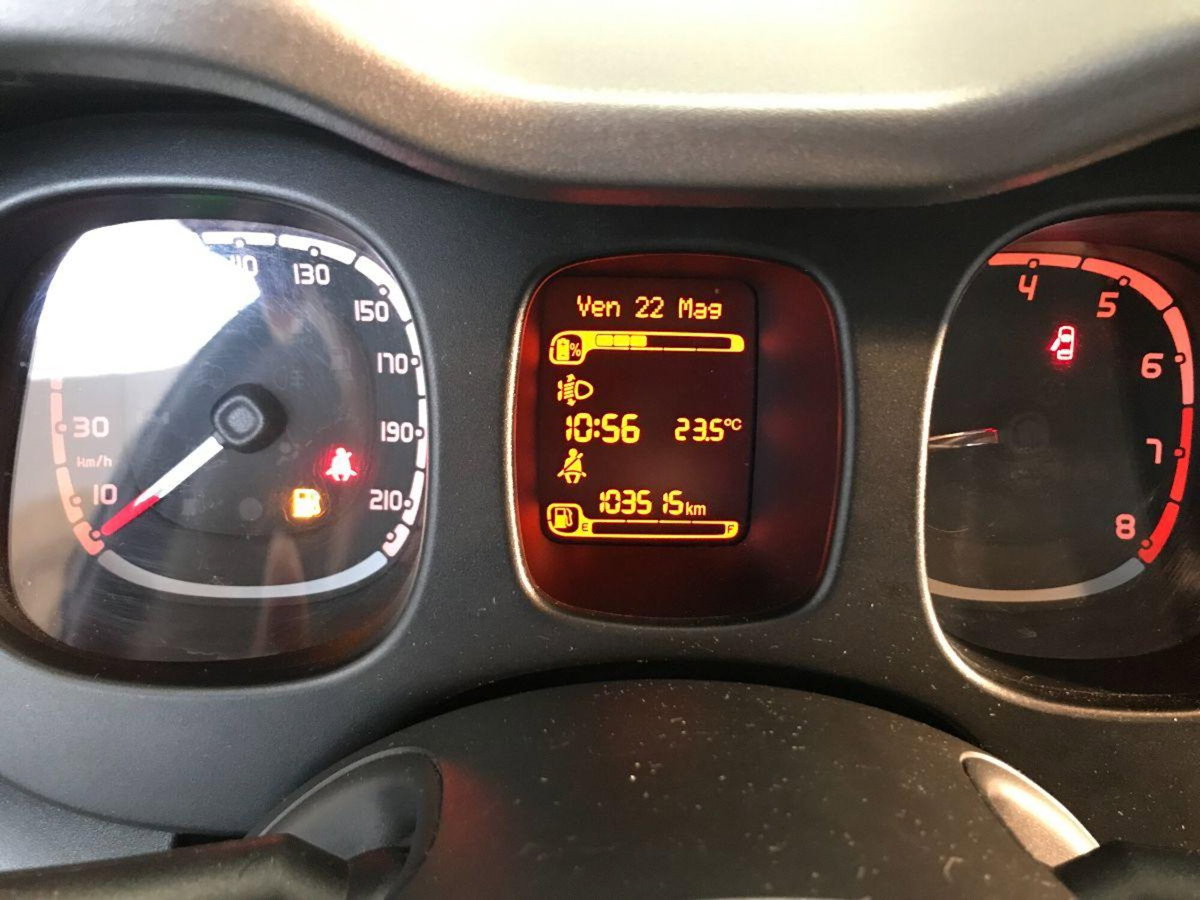 Fiat Panda 1.0 FireFly S&S Hybrid City Cross (8)