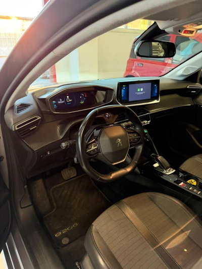 Peugeot 208 motore elettrico 136 CV 5 porte Allure Pack (11)