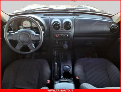 Jeep Cherokee 2.8 CRD Sport (6)