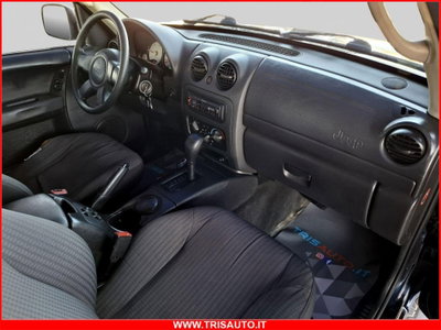 Jeep Cherokee 2.8 CRD Sport (7)