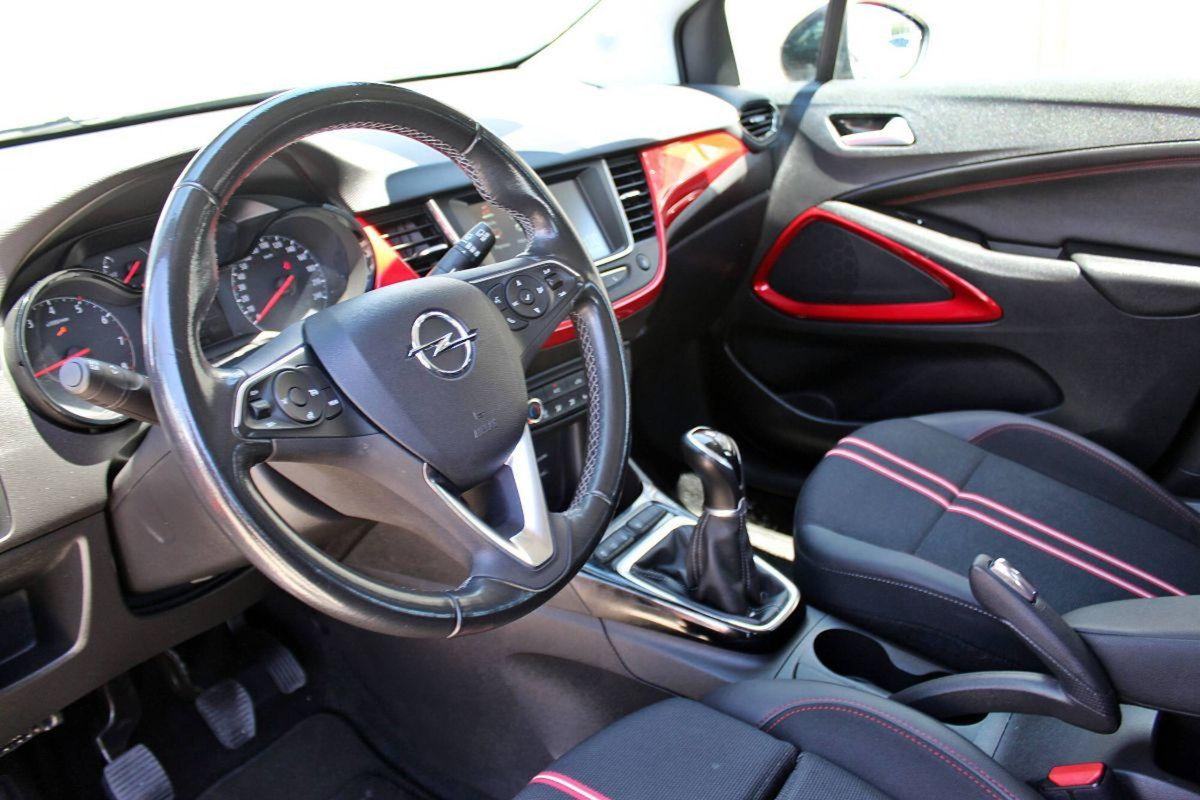 Opel Crossland X 1.2 12V Innovation (11)