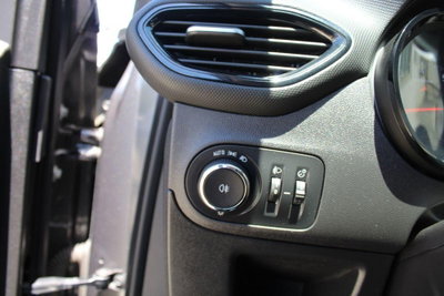 Opel Crossland X 1.2 12V Innovation (12)