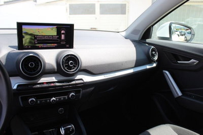 Audi Q2 Q2 35 TDI quattro S tronic Business Plus (14)