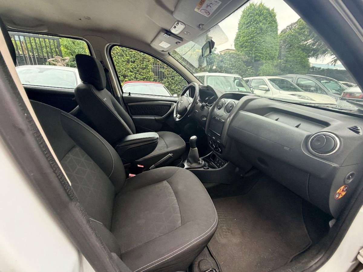 Dacia Duster 1.6 110CV 4x2 Serie Limitata Trasversale (3)