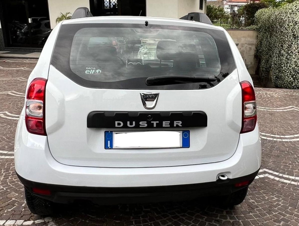 Dacia Duster 1.6 110CV 4x2 Serie Limitata Trasversale (5)