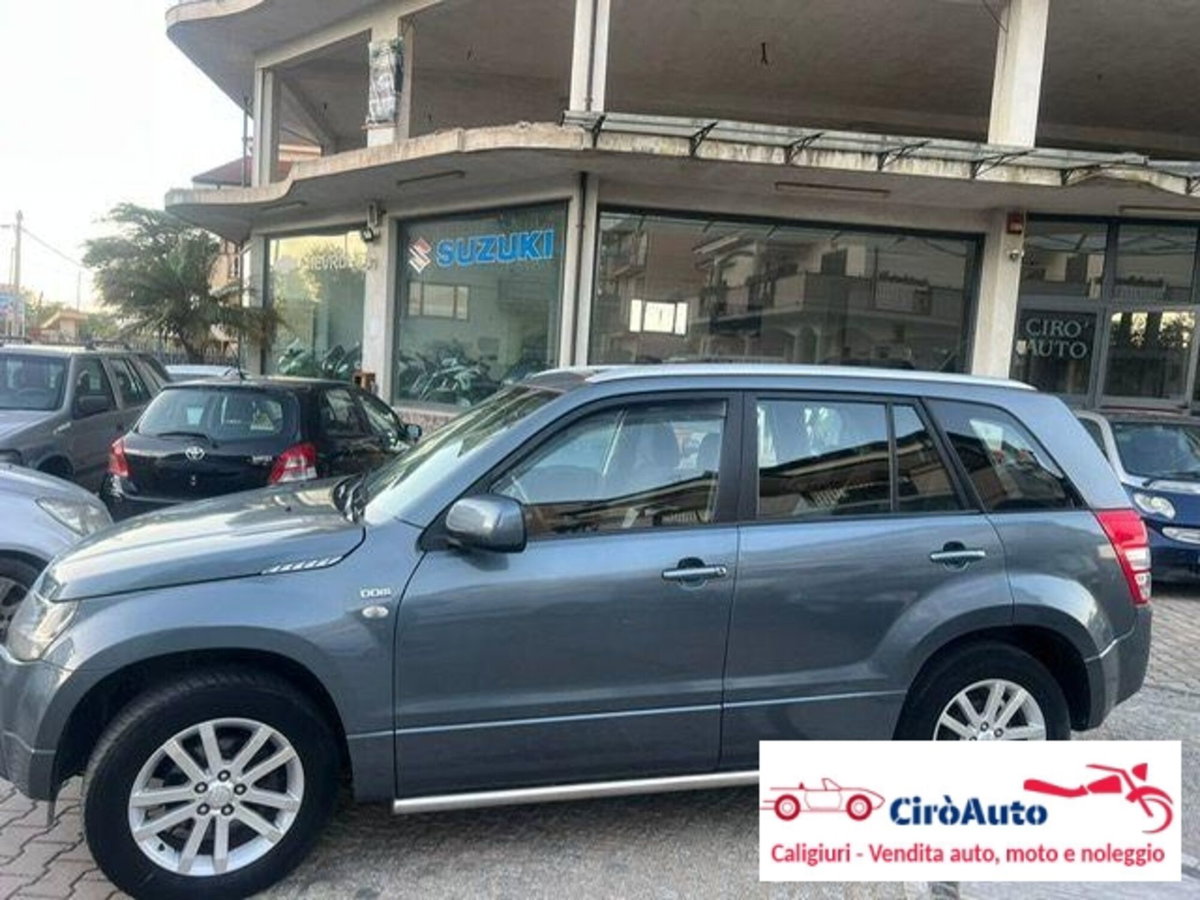 Suzuki Grand Vitara 1.9 DDiS 5 porte Executive 2008 (3)