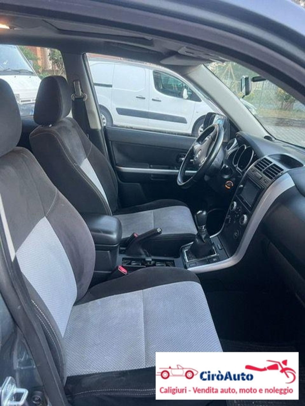 Suzuki Grand Vitara 1.9 DDiS 5 porte Executive 2008 (6)