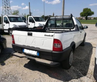 Fiat Strada 1.9 JTD Pick-up (4)