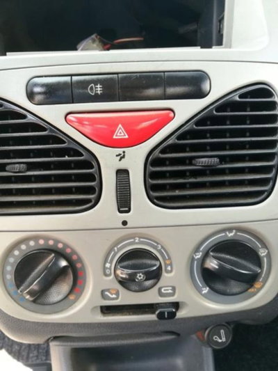 Fiat Strada 1.9 JTD Pick-up (9)