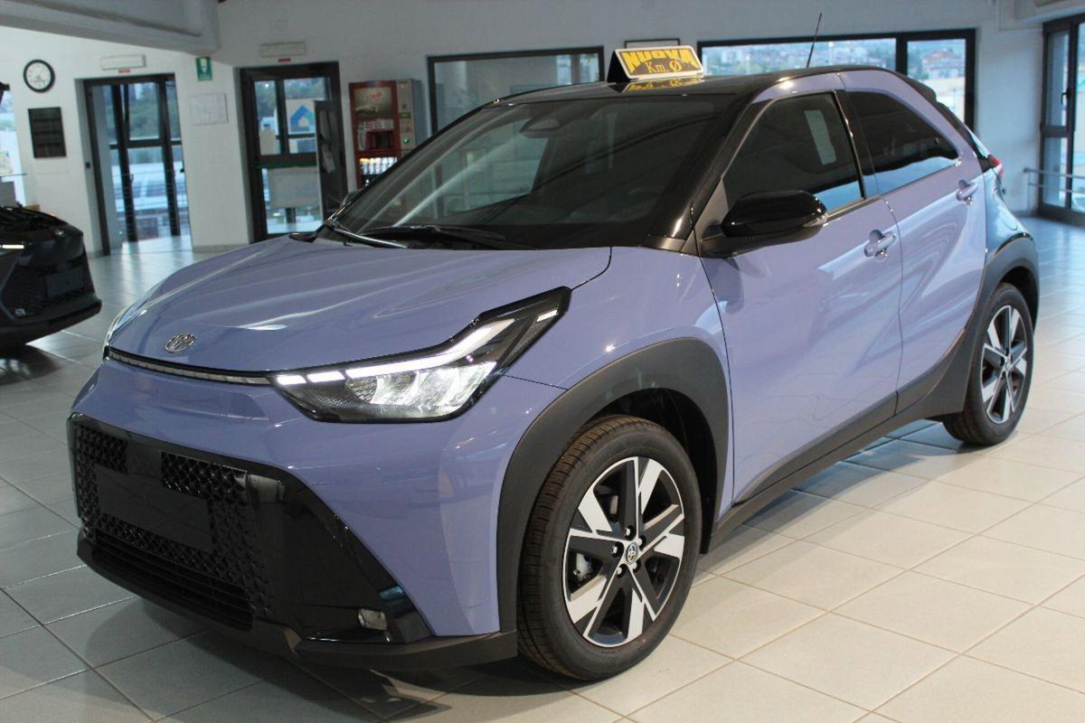 Toyota Aygo X 1.5 hybrid Icon e-cvt (3)