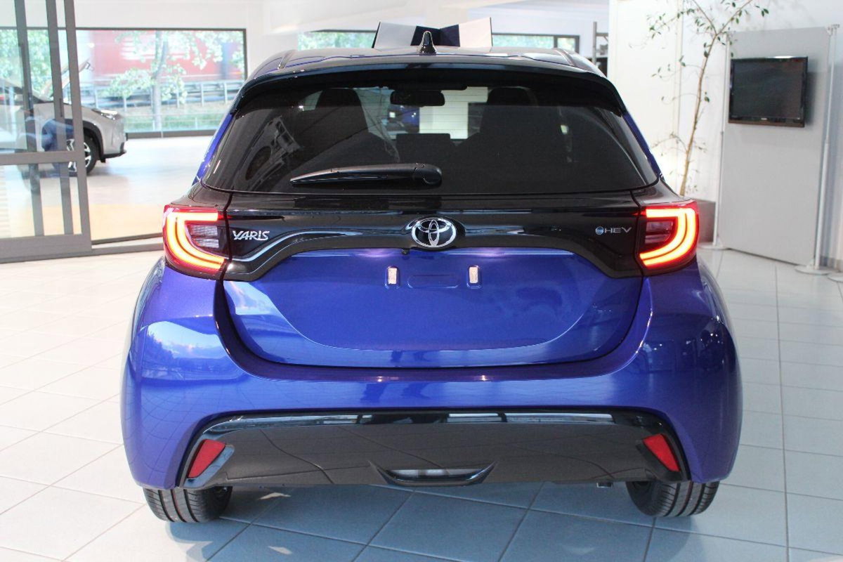 Toyota Yaris Cross 1.5 Hybrid 5p. E-CVT Lounge (5)