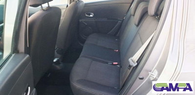 Renault Clio 1.2 16V 5 porte Dynamique (8)