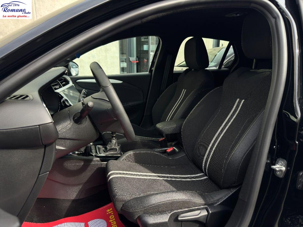 Opel Corsa 1.2 GS s&s 100cv (14)