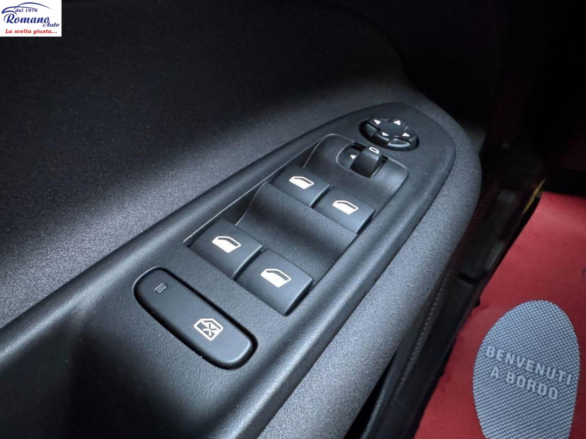 Alfa Romeo Junior elettrica Speciale 156cv (20)