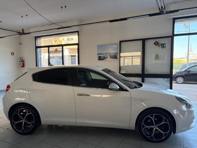 Alfa Romeo Giulietta 1.6 JTDm Super 120cv tct (4)