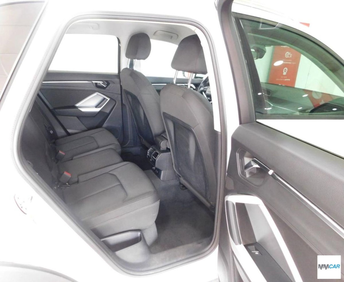 Audi Q3 35 TFSI Business (13)