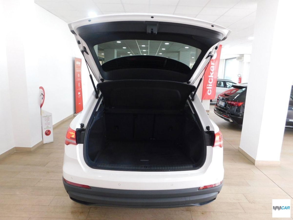 Audi Q3 35 TFSI Business (14)