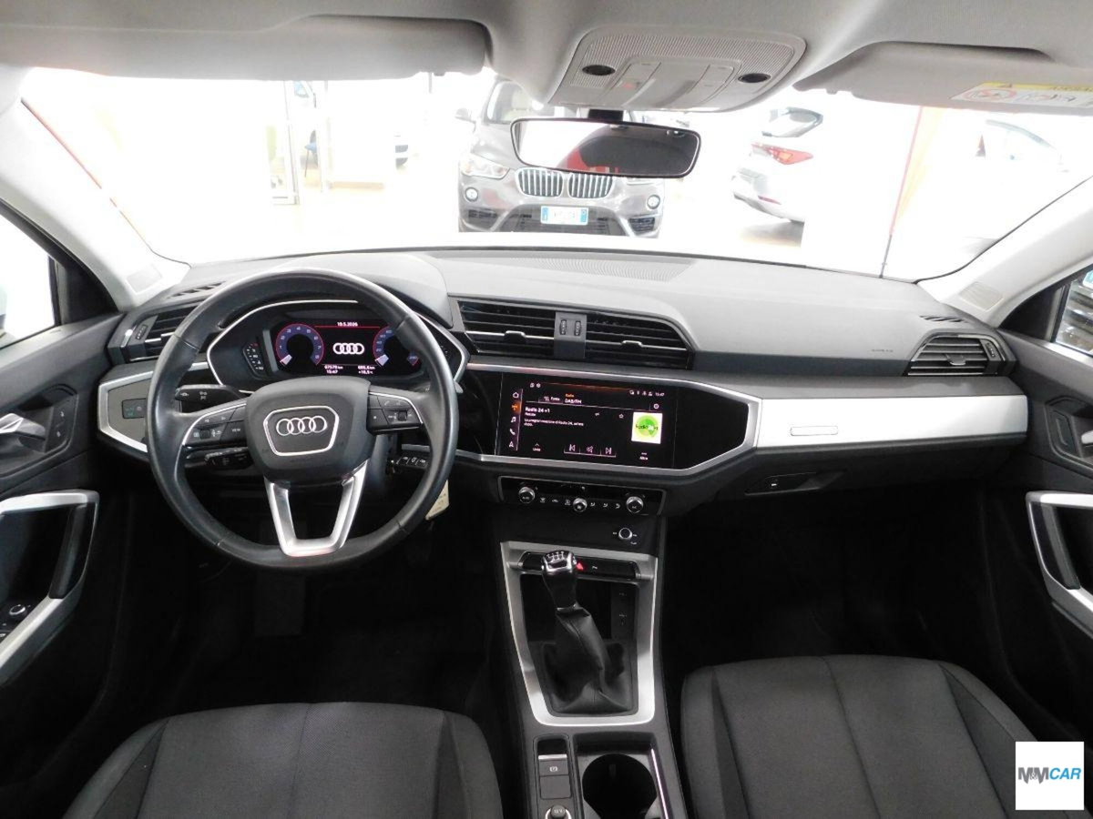 Audi Q3 35 TFSI Business (7)